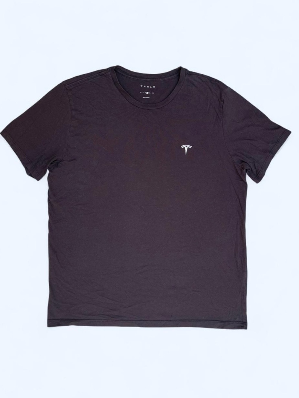 Tesla Men's Black embroidered Logo Crew Neck T-Shirt minimalistic streetwear L